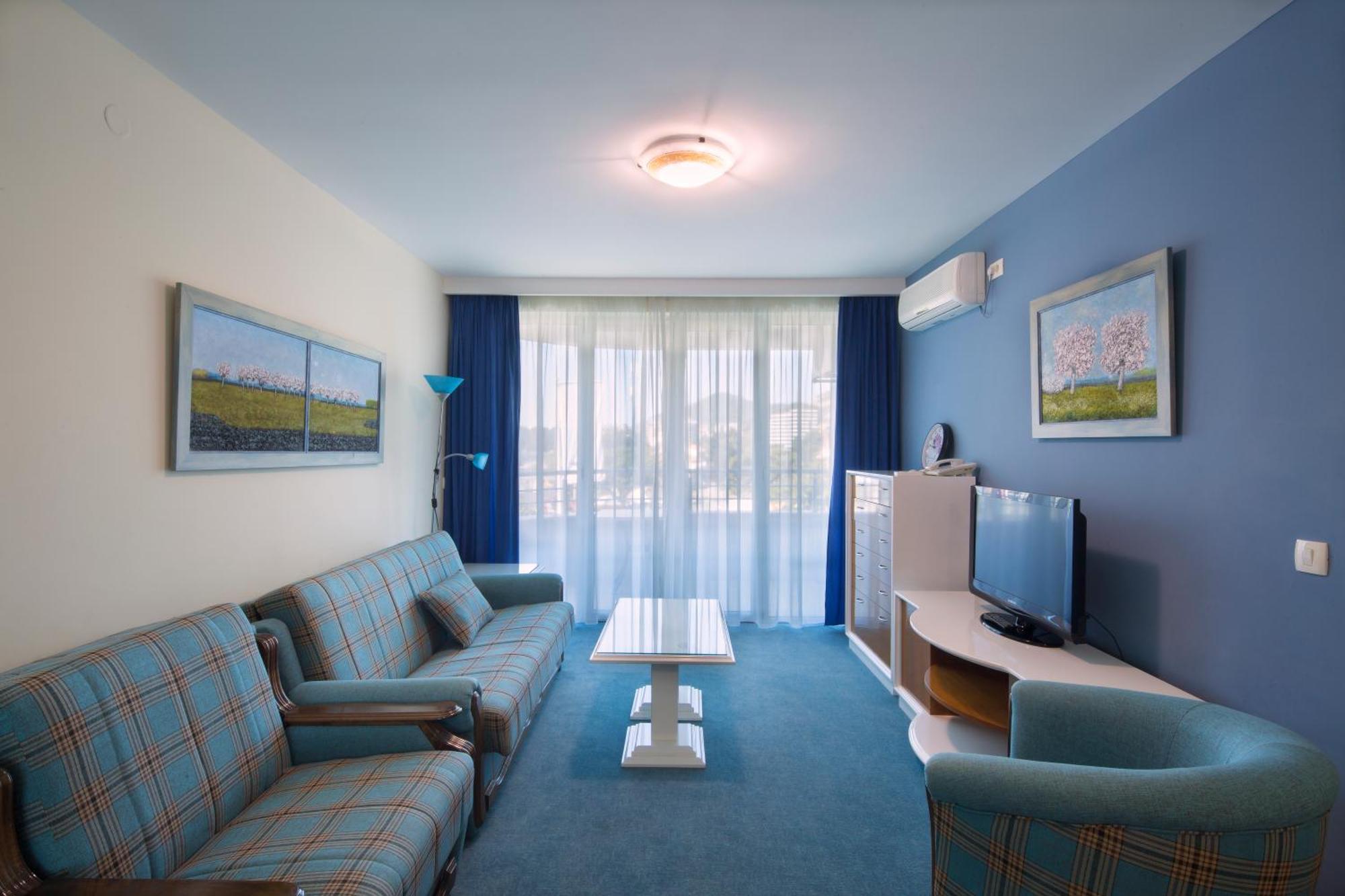 Bella Vista Hotel 4*